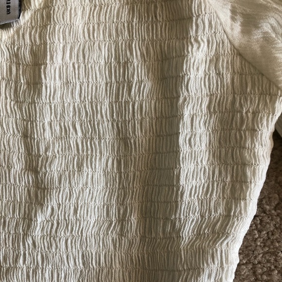 ASOS DESIGN peplum top in ivory. Size US 4. - Picture 9 of 11